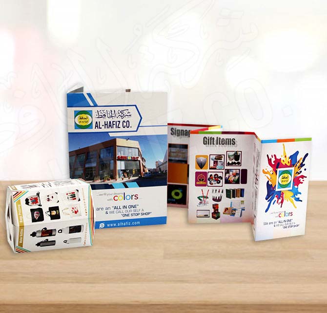 مطبوعات ونشرات مطبوعة باللون الذهبي والفضي والحبر الكامل - متنوعة
